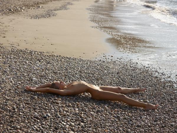 Image #2 from the gallery Milena nude pebble beach