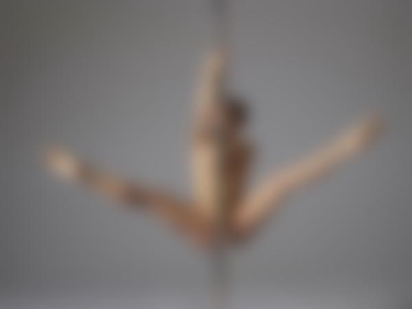 Imagen #11 de la galería Mya bailarina de tubo
