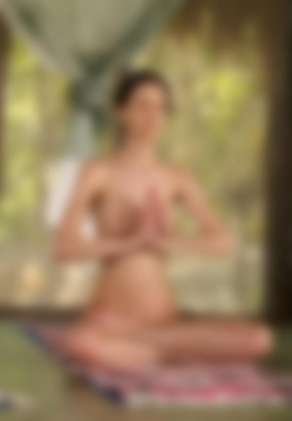 Imagen #8 de la galería Clasde de yoga al desnudo