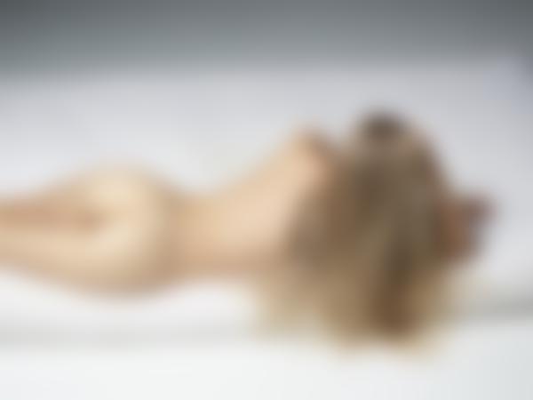 Kuva #8 galleriasta Lokakuun alaston malli