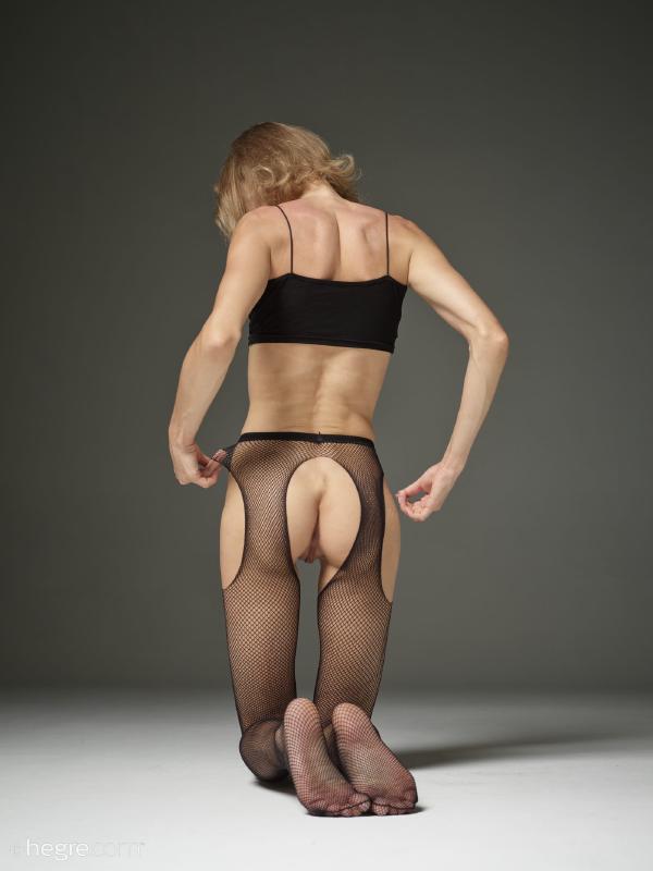 Image #4 from the gallery Riana tight and toned