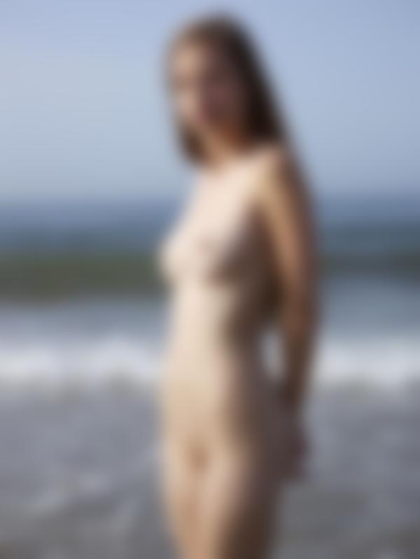 Afbeelding #9 uit de galerij Ryonen mediterraan