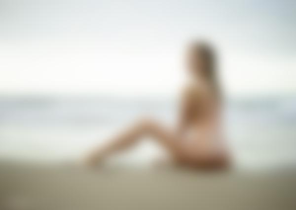 Immagine n.10 dalla galleria Sonya alba sulla spiaggia