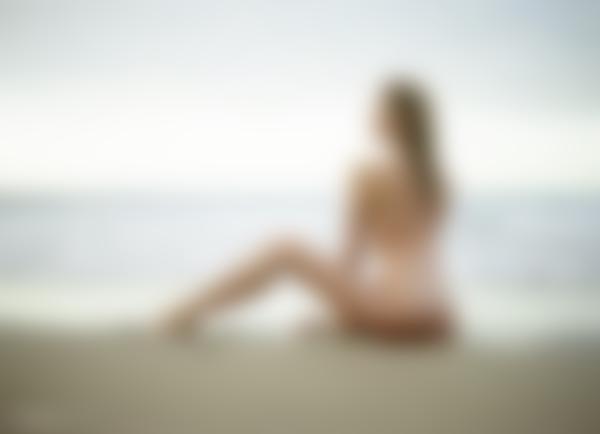 Gambar # 9 dari galeri Sonya sunrise on the beach